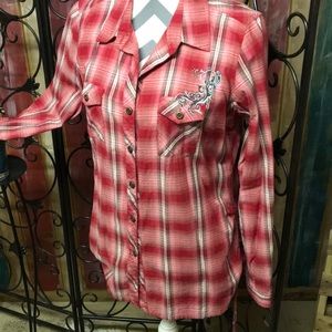 ❤️Super adorable plaid button down shirt!❤️